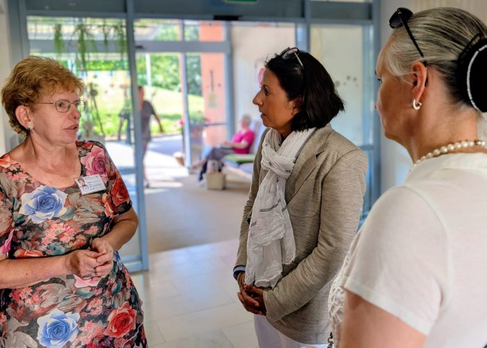 08 Besuch bei Frau Voigt in der Seniorenresidenz
