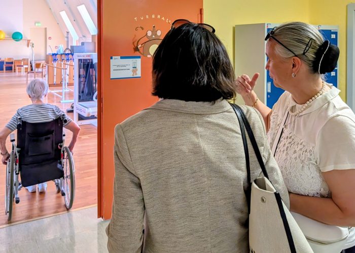 14 Rundgang durch die Stationen der MEDIGREIF Parkklinik