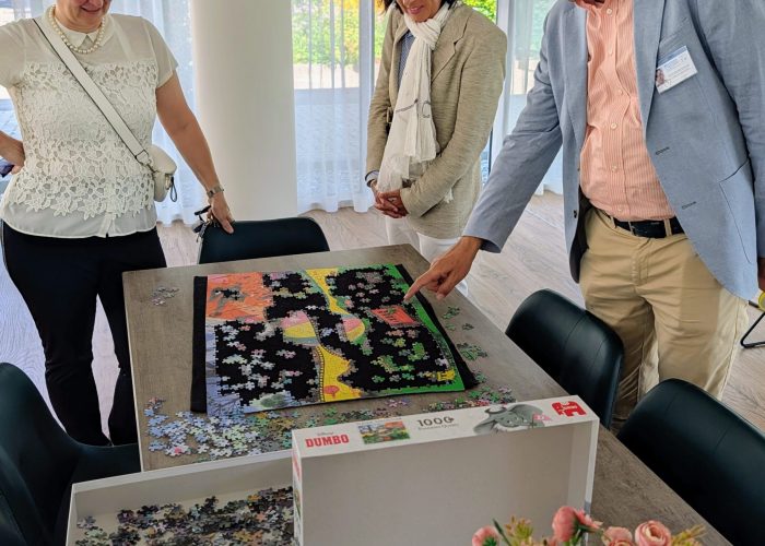 33 Besichtigung im Elternhaus